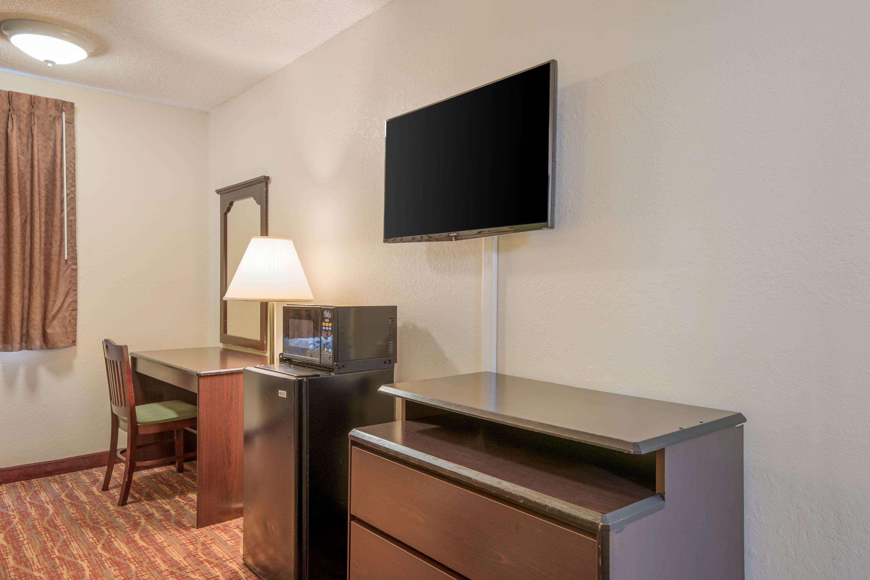 Rodeway Inn Benton Dış mekan fotoğraf