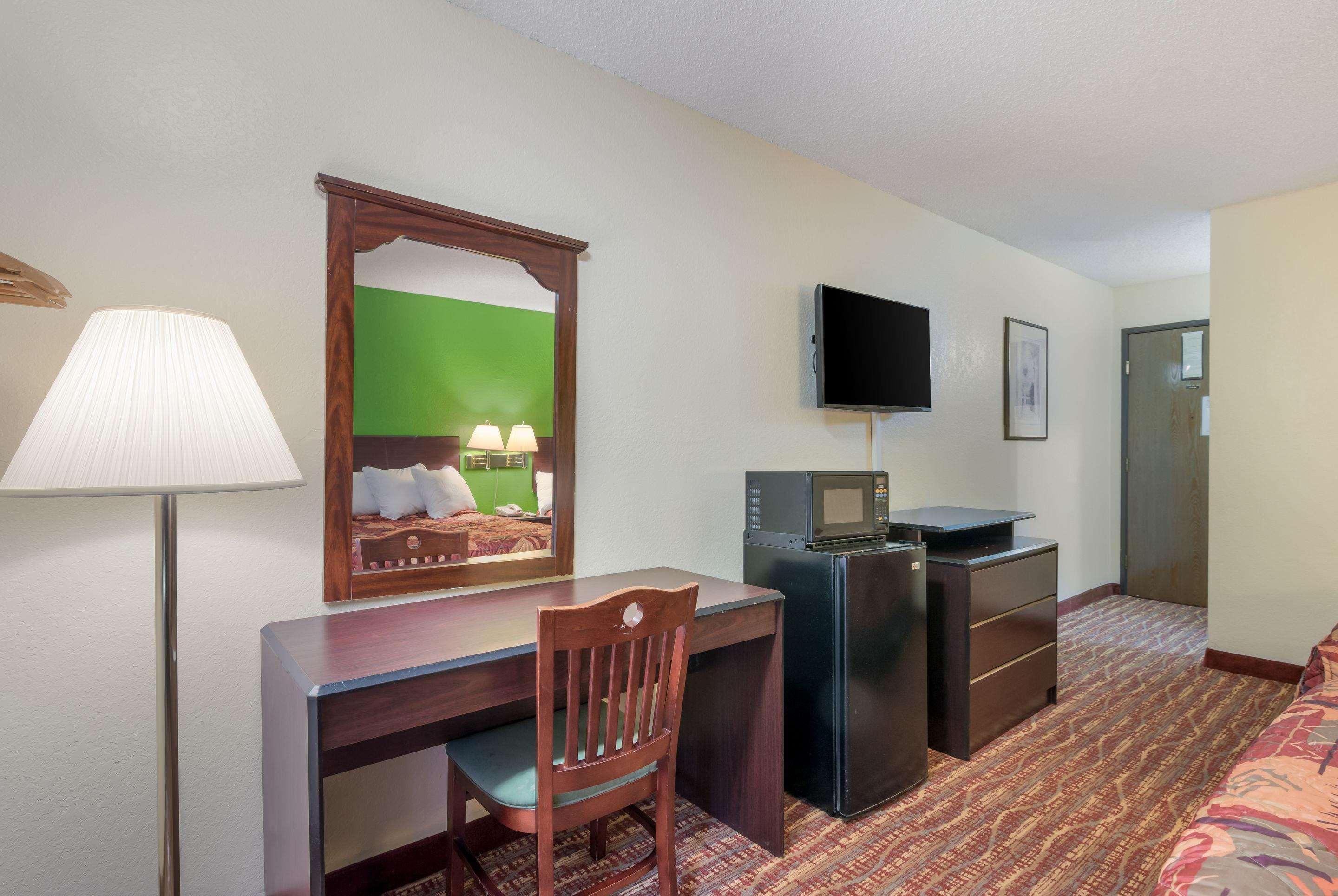 Rodeway Inn Benton Dış mekan fotoğraf